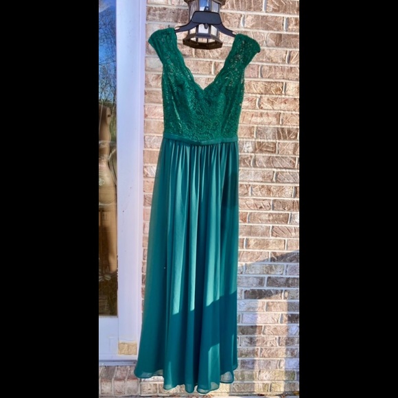 Belsoie Green Lace Ethereal Classic Formal Prom Dress - Picture 7 of 11